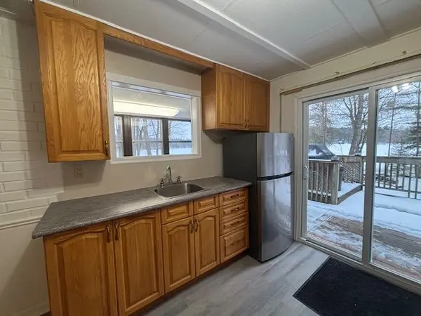 525 HIAWATHA RD, Georgian Bay, ON L0K 1S0