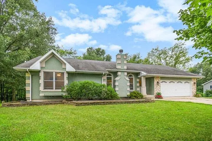 54060 W Ridgeview CIR, Antwerp Twp, MI 49079