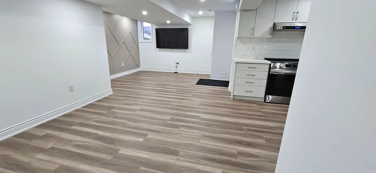 1183 Ravenscroft Bsmt RD, Ajax, ON L1T 1X3