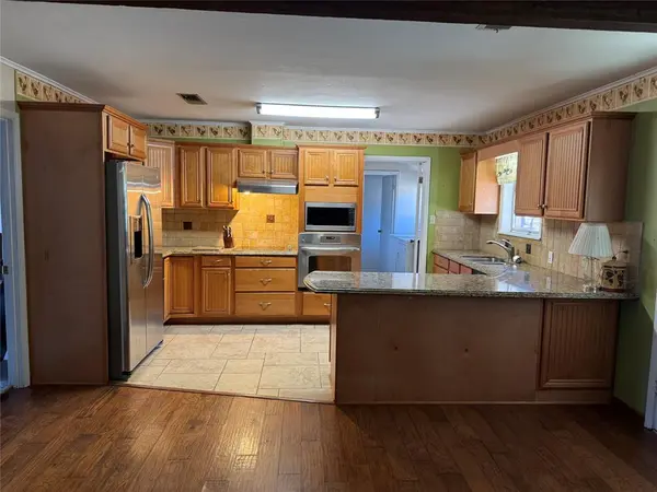 1005 S Cypress Street, Vivian, LA 71082