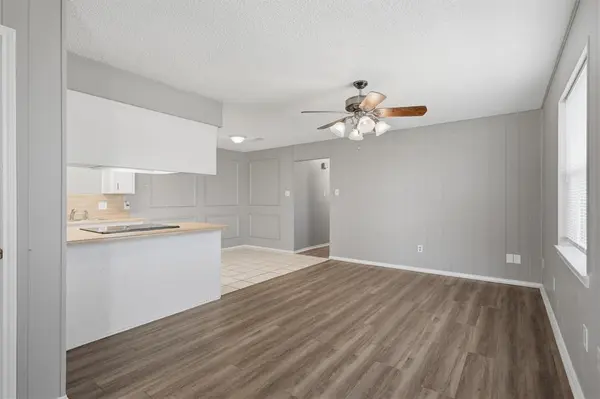 128 Meador Lane, Burleson, TX 76028