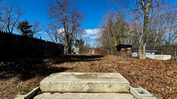 9 Lakeview Ave, Mount Olive Twp., NJ 07828