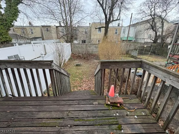 680 12Chestnut St, Kearny Town, NJ 07032