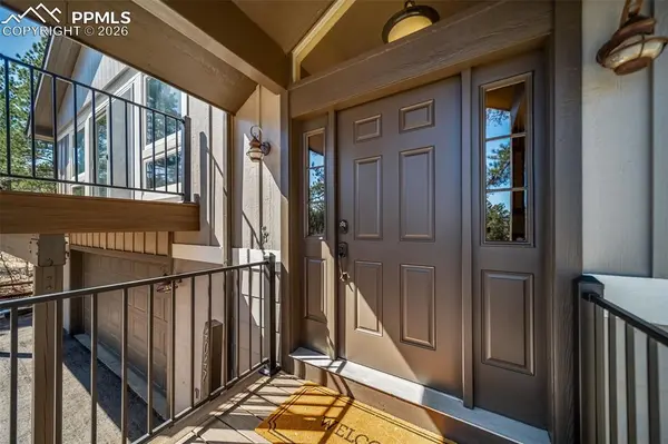 4047 Kalamath DR, Larkspur, CO 80118