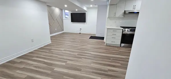 1183 Ravenscroft Bsmt RD, Ajax, ON L1T 1X3