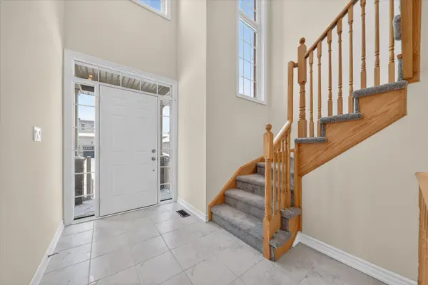 8 Grieve ST, Georgina, ON L0E 1R0