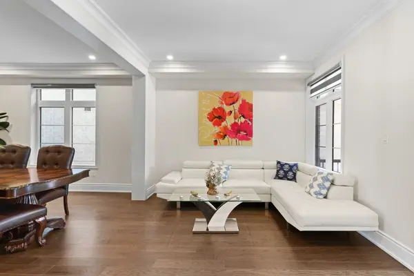 14 Hummingbird GRV, Adjala-tosorontio, ON L0G 1W0