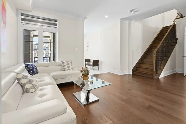 14 Hummingbird GRV, Adjala-tosorontio, ON L0G 1W0