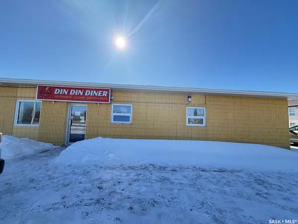 531 South Service ROAD, Wynyard, SK S0A 4T0