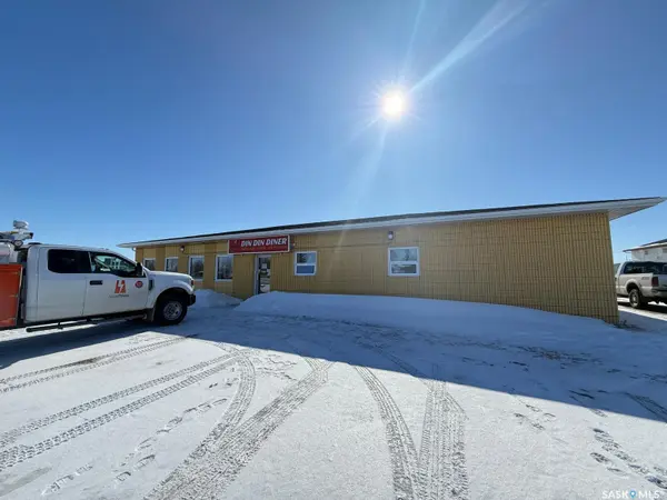 531 South Service ROAD, Wynyard, SK S0A 4T0