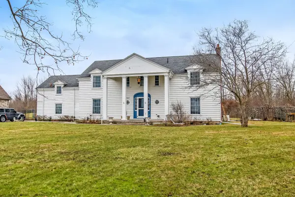 1927 Niagara Pkwy, Fort Erie, ON L2A 5M4