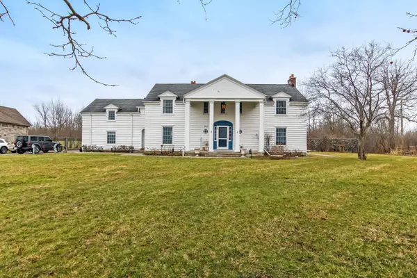 1927 Niagara Pkwy, Fort Erie, ON L2A 5M4