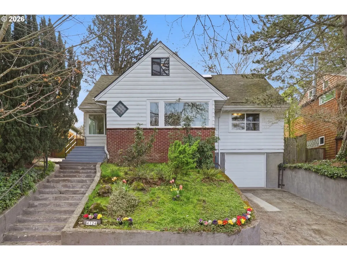 4124 SE ASH ST, Portland, OR 97214