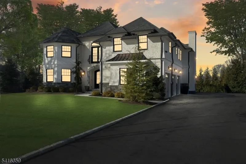 47 Evergreen Dr, North Caldwell Boro, NJ 07006