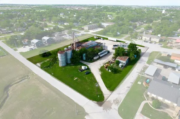 201 W Godley Avenue, Godley, TX 76044