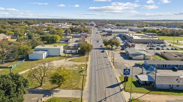 503 central, Comanche, TX 76442