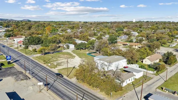 503 central, Comanche, TX 76442