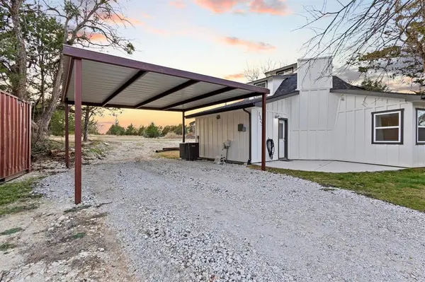 1325 Reynolds Road, Whitewright, TX 75491
