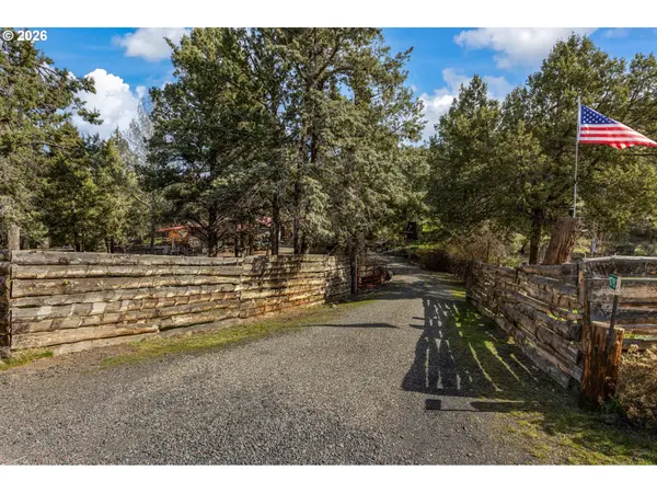 6792 SE JUNIPER CANYON RD, Prineville, OR 97754