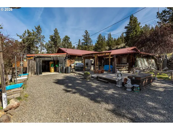 6792 SE JUNIPER CANYON RD, Prineville, OR 97754