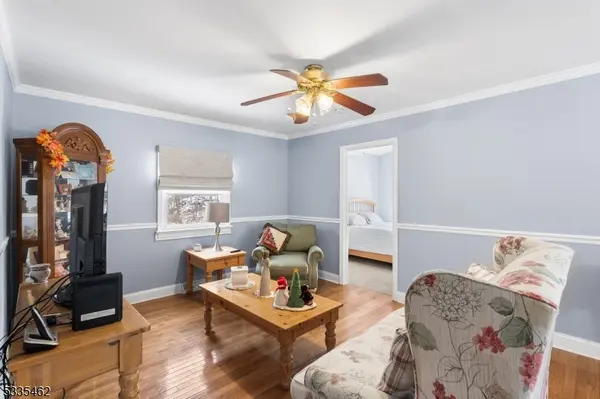 34 Northwestern Trl, Hopatcong Boro, NJ 07843