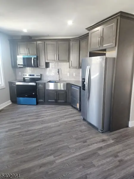 93 Hughes St #3, Maplewood Twp., NJ 07040