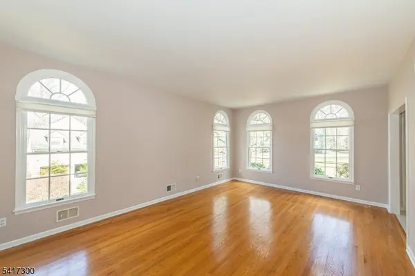 5 HERITAGE CT, Randolph Twp., NJ 07869