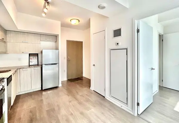 36 Lisgar ST #1506W, Toronto C01, ON M6J 0C7