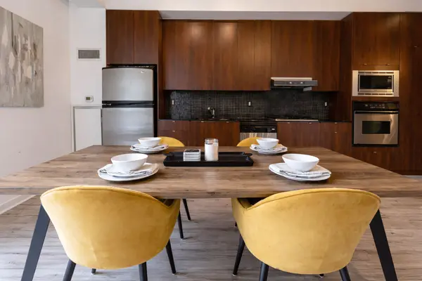 23 Brant ST #305, Toronto C01, ON M5V 2L5