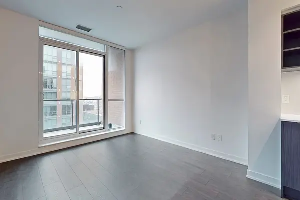 31 Tippett RD #1408, Toronto C06, ON M3H 0C8