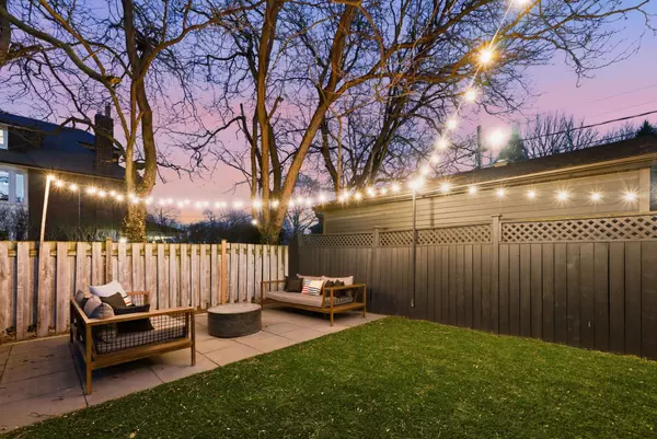 3 Belle Ayre BLVD, Toronto C10, ON M4S 2P6