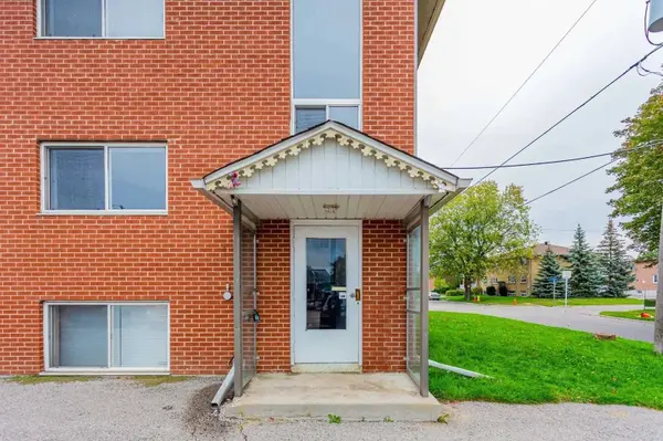 303 Frontenac AVE #1, Oshawa, ON L1J 2A7
