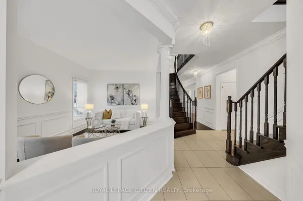 1882 Esterbrook DR, Oshawa, ON L1K 0N4