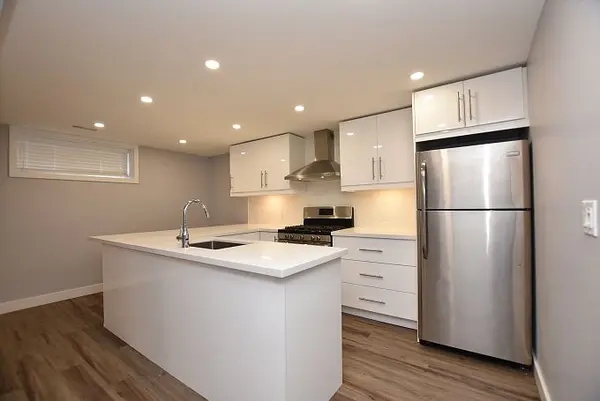 25 Lyncroft DR #Bsmt, Toronto E08, ON M1E 1X6