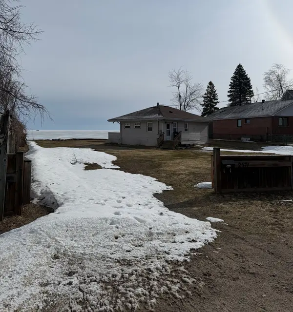 2571 Leonard ST, Innisfil, ON L9S 3V3