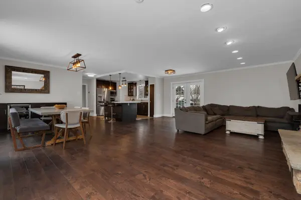 235 St Vincent ST, Barrie, ON L4M 3Z7