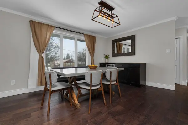 235 St Vincent ST, Barrie, ON L4M 3Z7