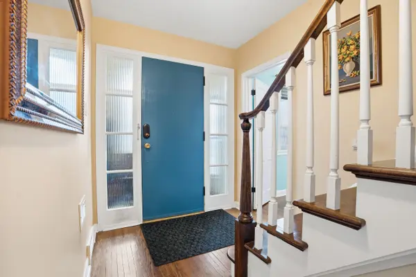 77 Arcade CRES, Hamilton, ON L9C 3J1