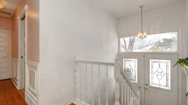 2185 Bickerton AVE, Beacon Hill North - South And Area, ON K1J 6Y2