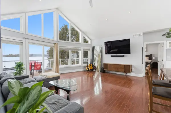 19 North Taylor RD, Kawartha Lakes, ON K0M 2B0