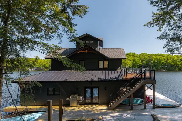 1316 East Bay RD #4A, Muskoka Lakes, ON P0C 1M0