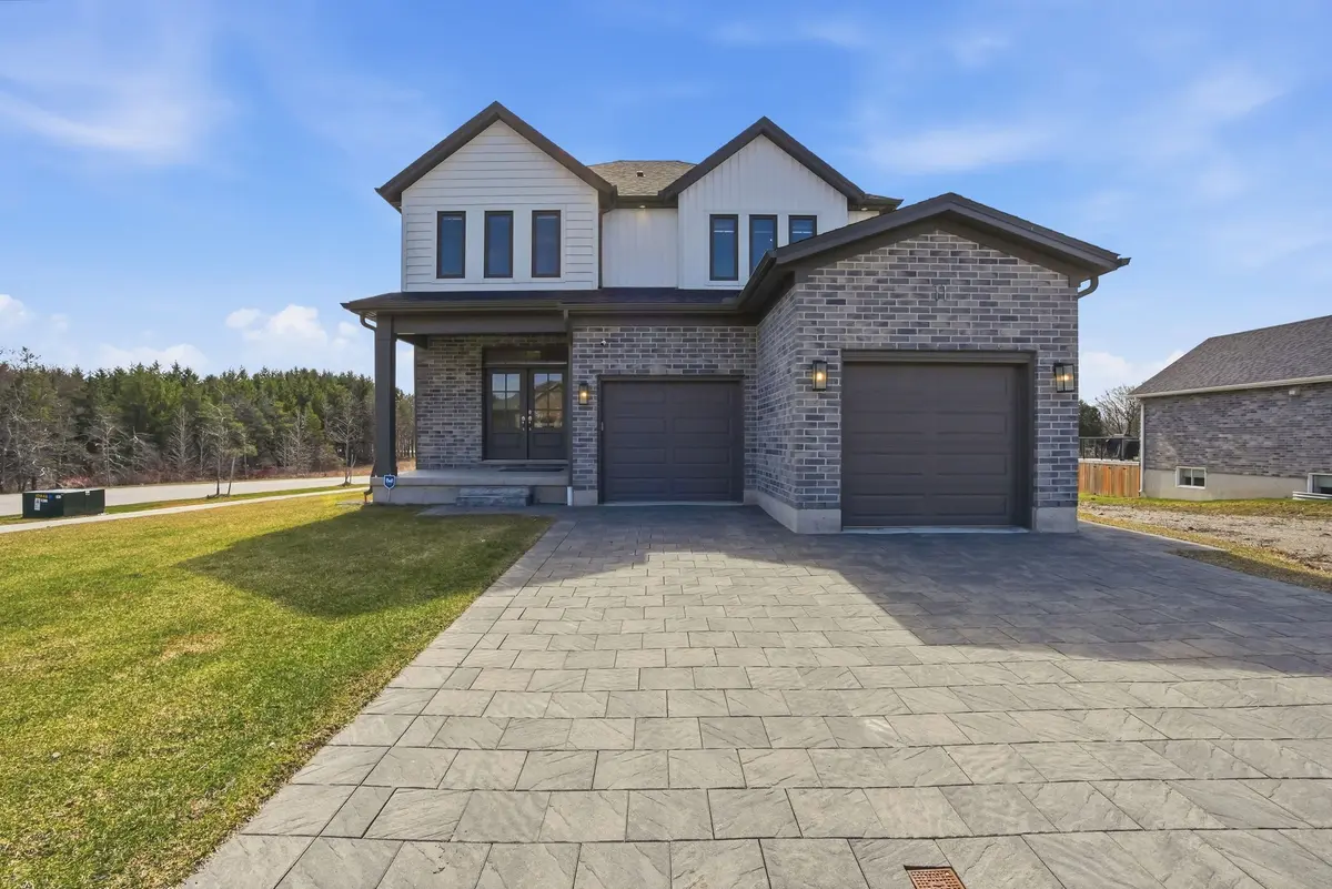 11 Bowman DR, Middlesex Centre, ON N0M 2A0