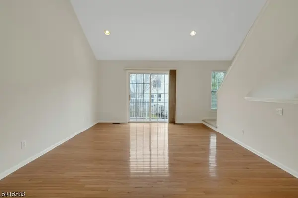 22 Mountainside Dr #22, Pompton Lakes Boro, NJ 07442