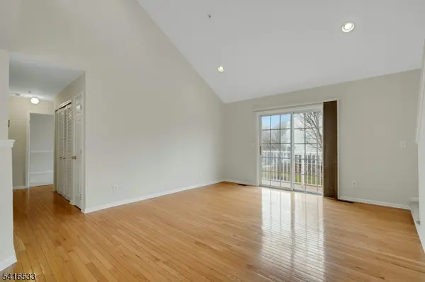 22 Mountainside Dr #22, Pompton Lakes Boro, NJ 07442