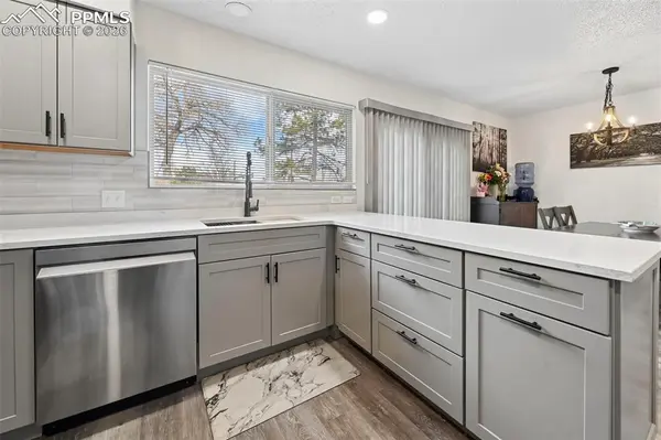 10772 W Florida AVE #B, Lakewood, CO 80232