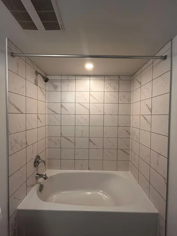 1010 Sandy Beach RD #2206, Pickering, ON L1W 0C7