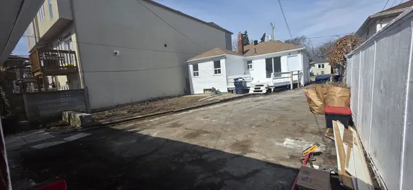 3 Ardell AVE, Toronto E06, ON M1L 1K7