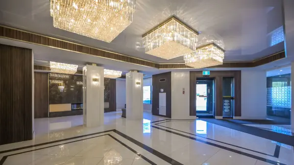 7420 Bathurst ST #805, Vaughan, ON L4J 6X4