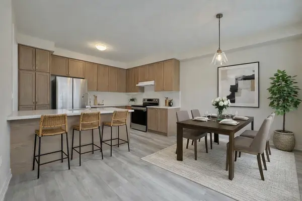 4 Ken Davie Gate, Georgina, ON L4P 3E9