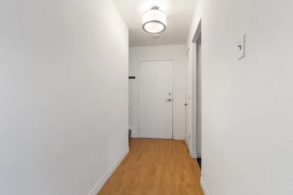 1016 Falgarwood DR #37, Oakville, ON L6H 2P5